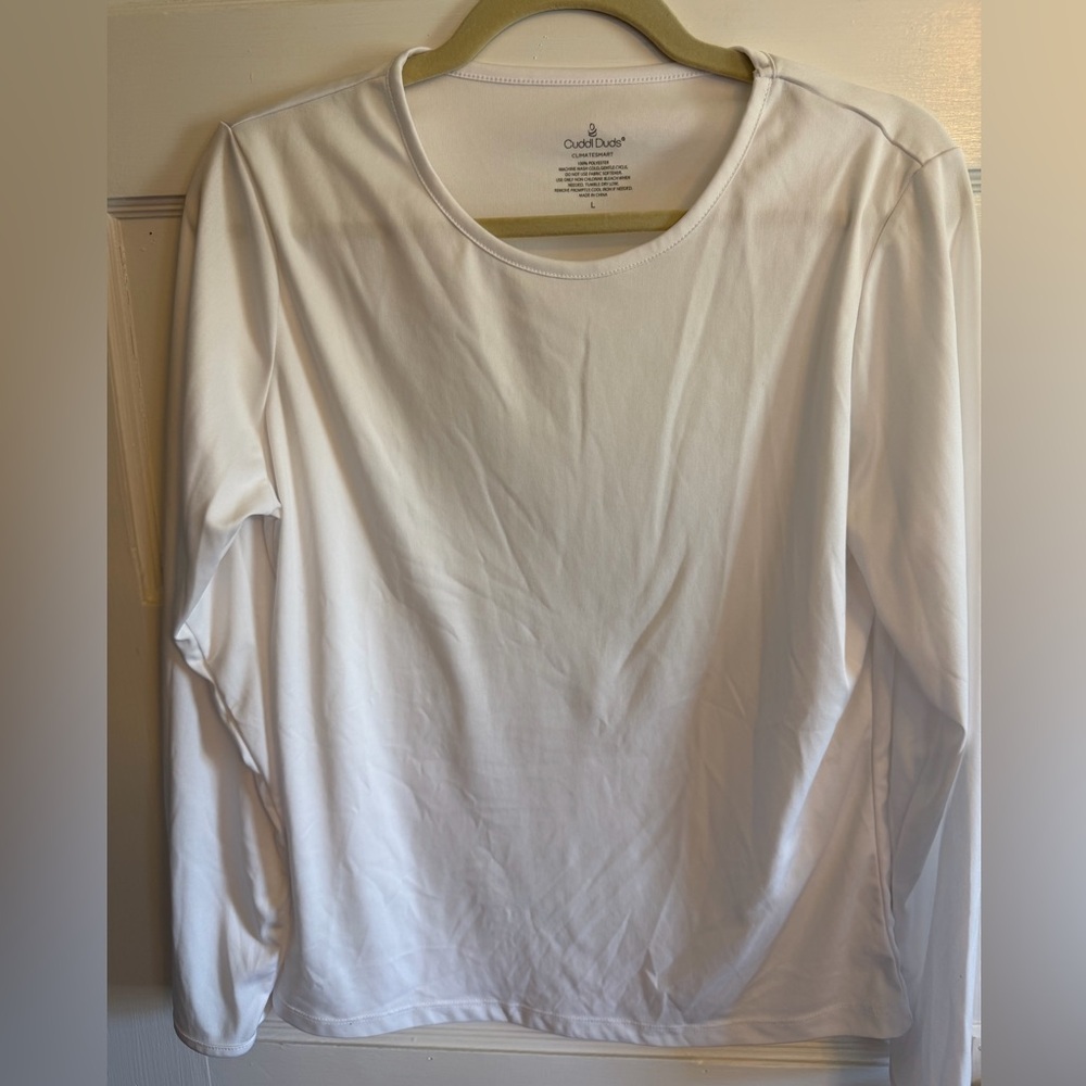 Cuddl Duds White Long Sleeve Scoop Neck Climatesmart Top